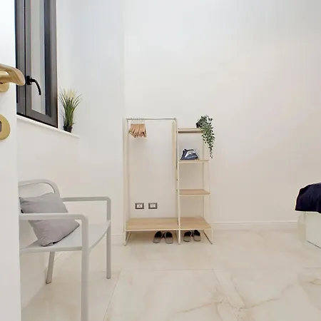 Lägenhet Principe Amedeo Piano Terra *