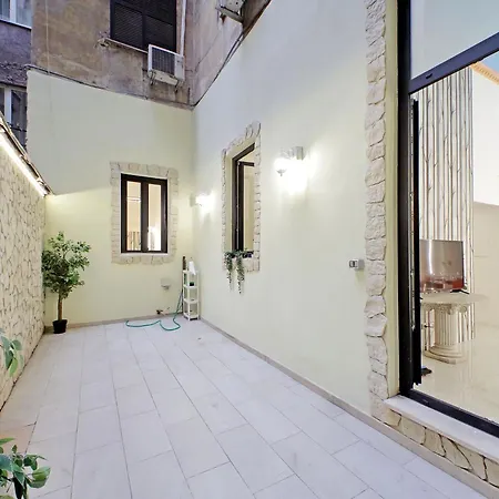 Lägenhet Principe Amedeo Piano Terra Rom