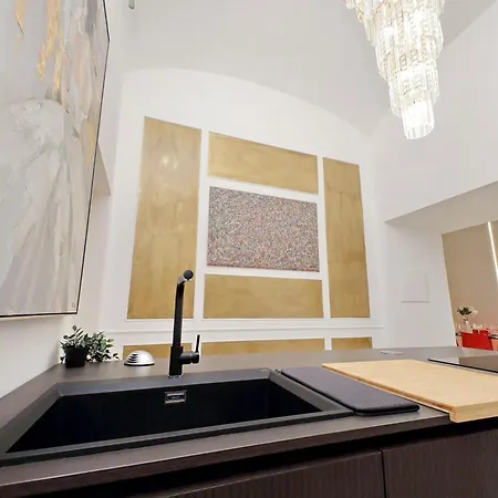 Apartment Principe Amedeo Piano Terra